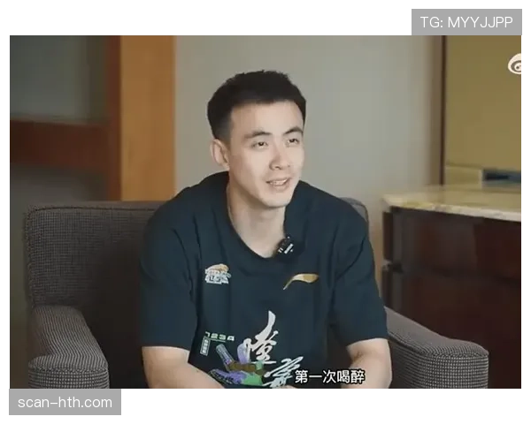 赵继伟家的冰箱里塞满蛋白粉，邻居以为他开健身房