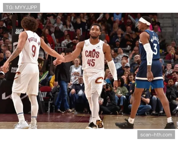 莫布里挡拆拉开防守空间 提升骑士内线得分效率